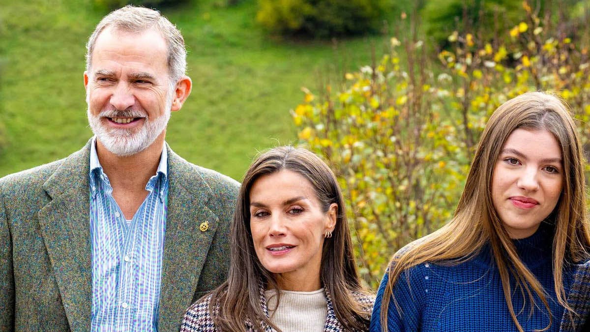 Kong Felipe, dronning Letizia og prinsesse Sofia. 