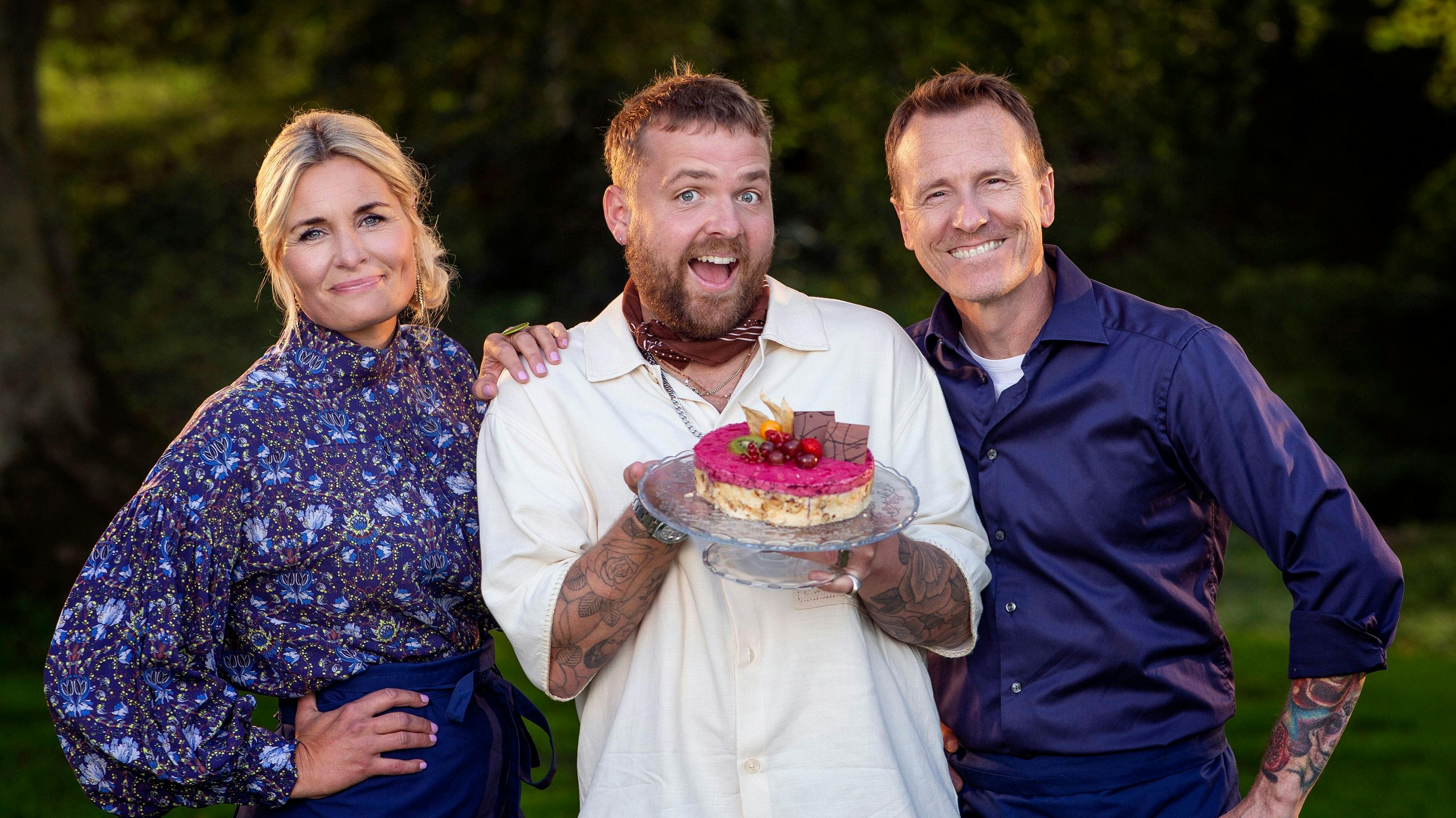 Joakim Ingversen i "Den store juniorbagedyst" sammen med Katrine Foged Thomsen og Markus Grigo.