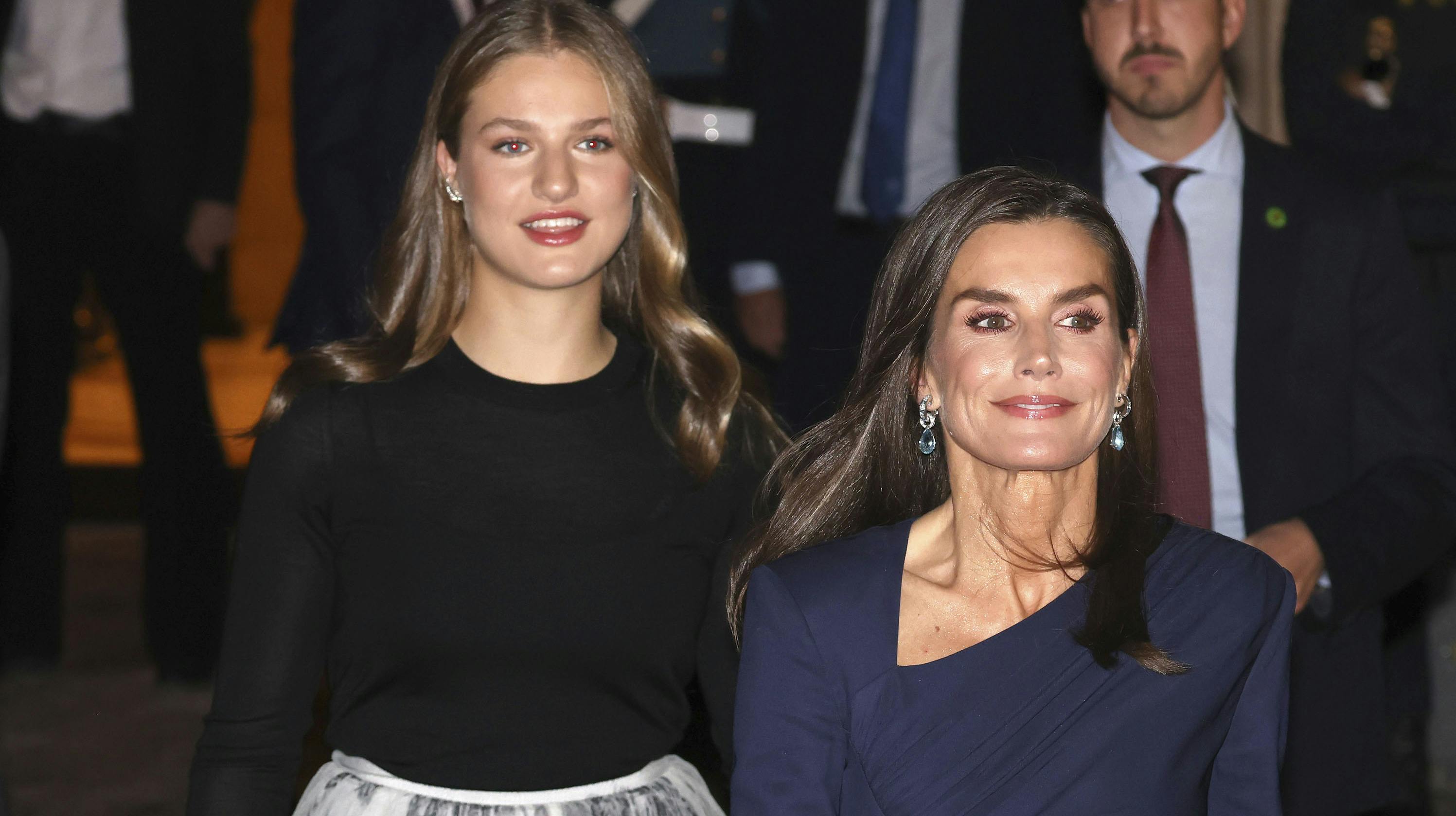 Prinsesse Leonor og dronning Letizia. 