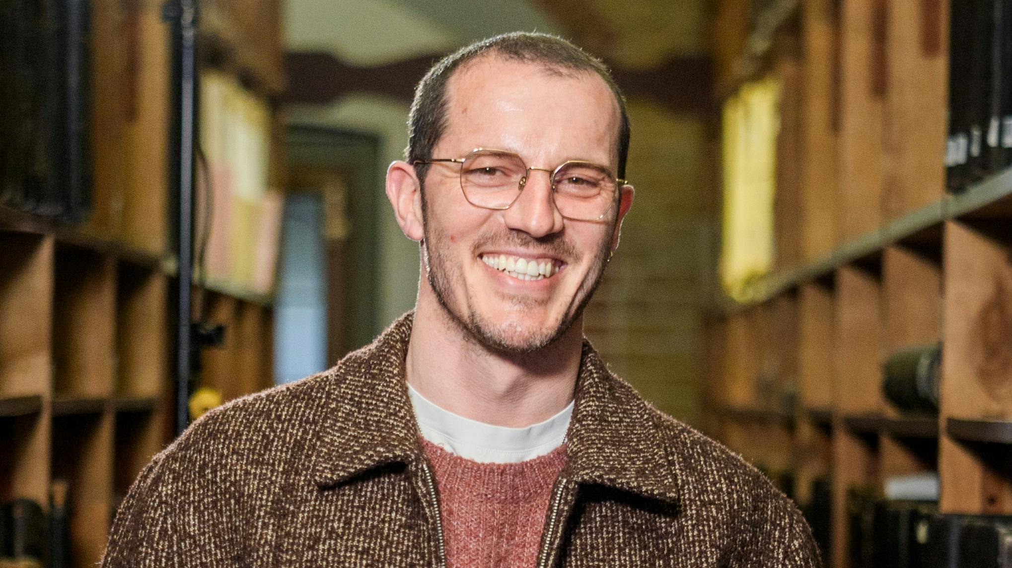 Simon Sears. 