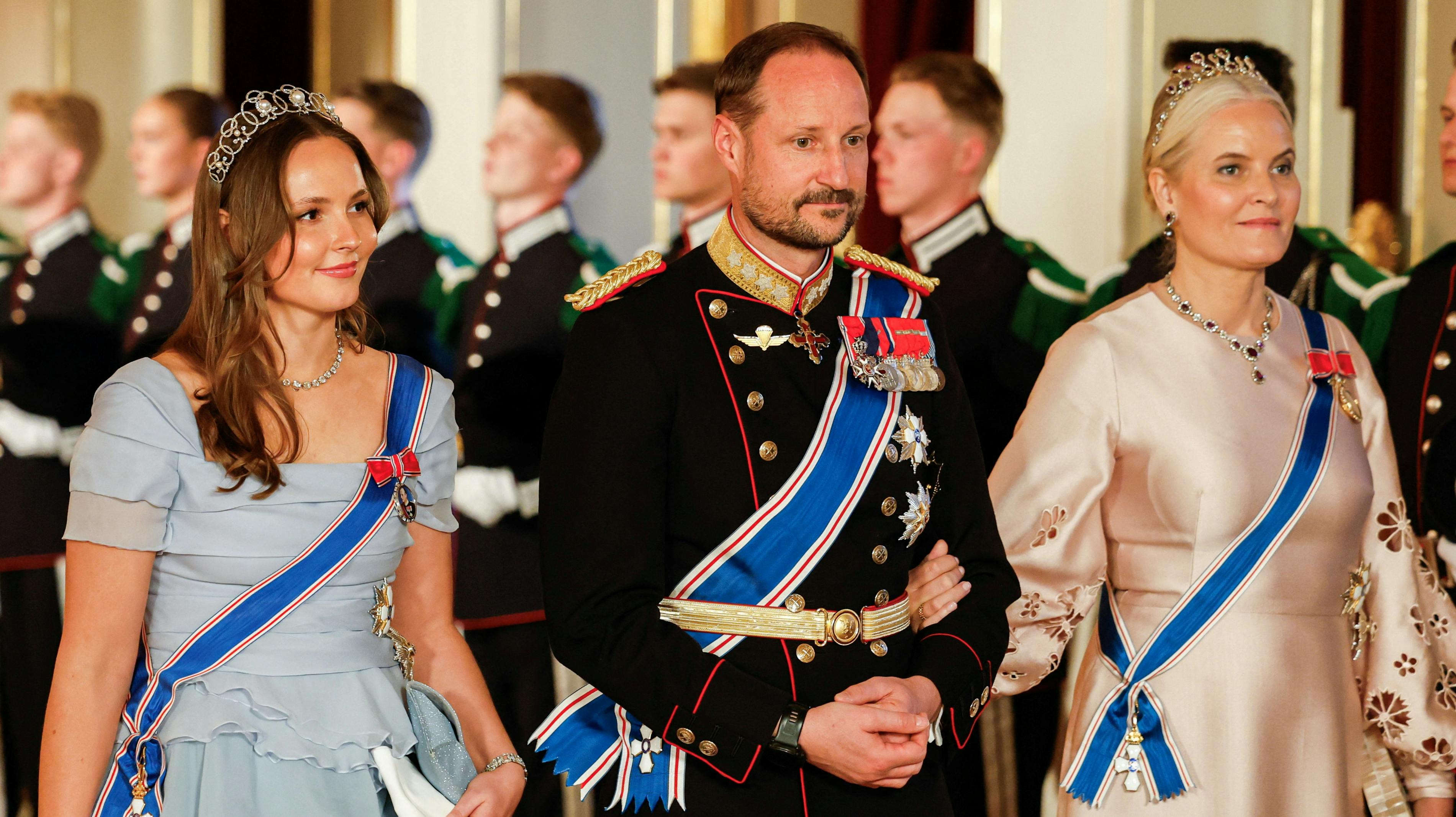 Prinsesse Ingrid Alexandra, kronprins Haakon og kronprinsesse Mette-Marit.