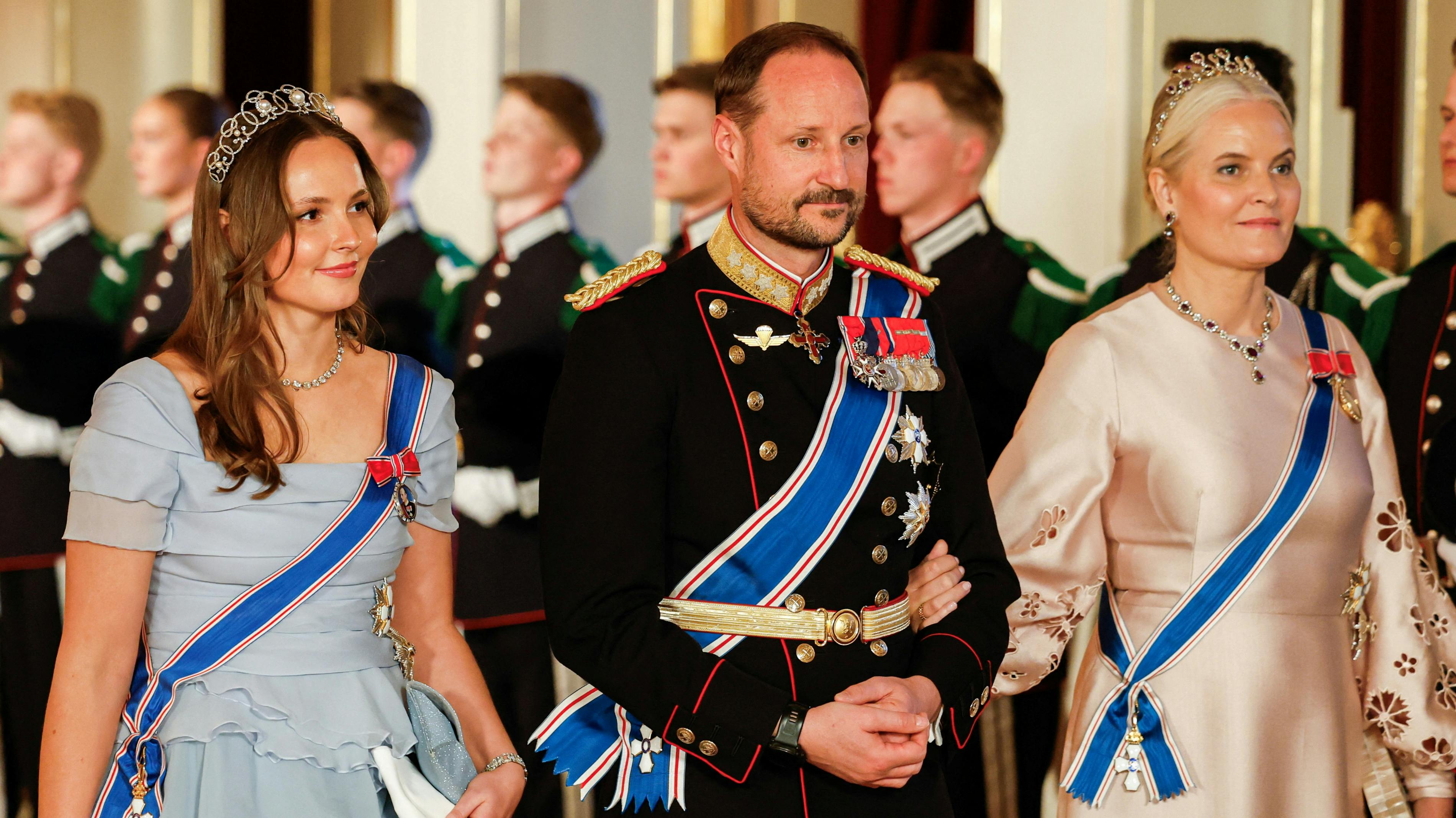 Prinsesse Ingrid Alexandra, kronprins Haakon og kronprinsesse Mette-Marit.