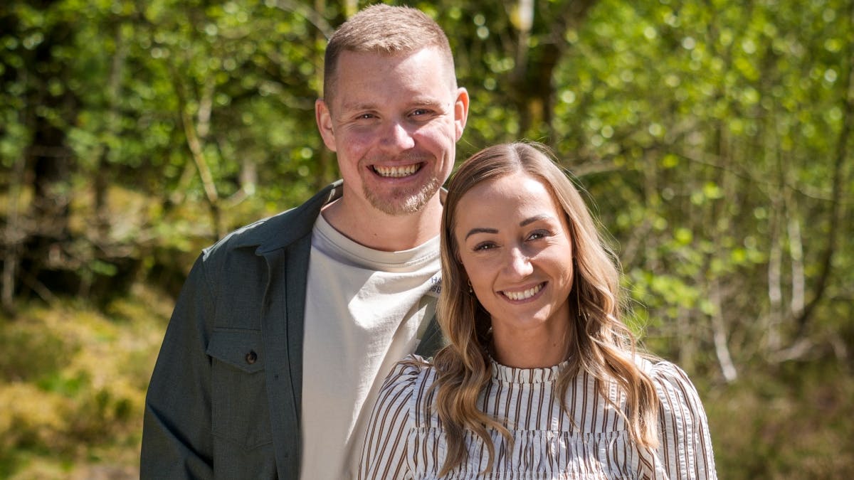 Mads og Nadia i "Kærlighed hvor kragerne vender"