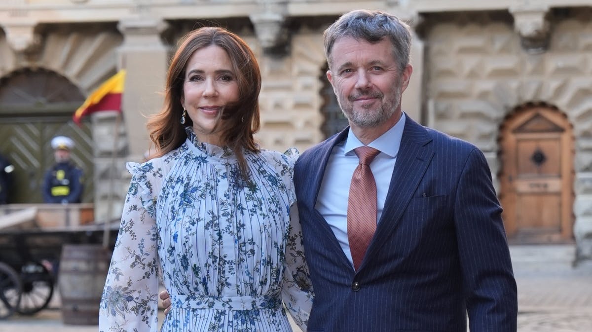 Kongeparret ved ankomsten til Kronborg Slot. 