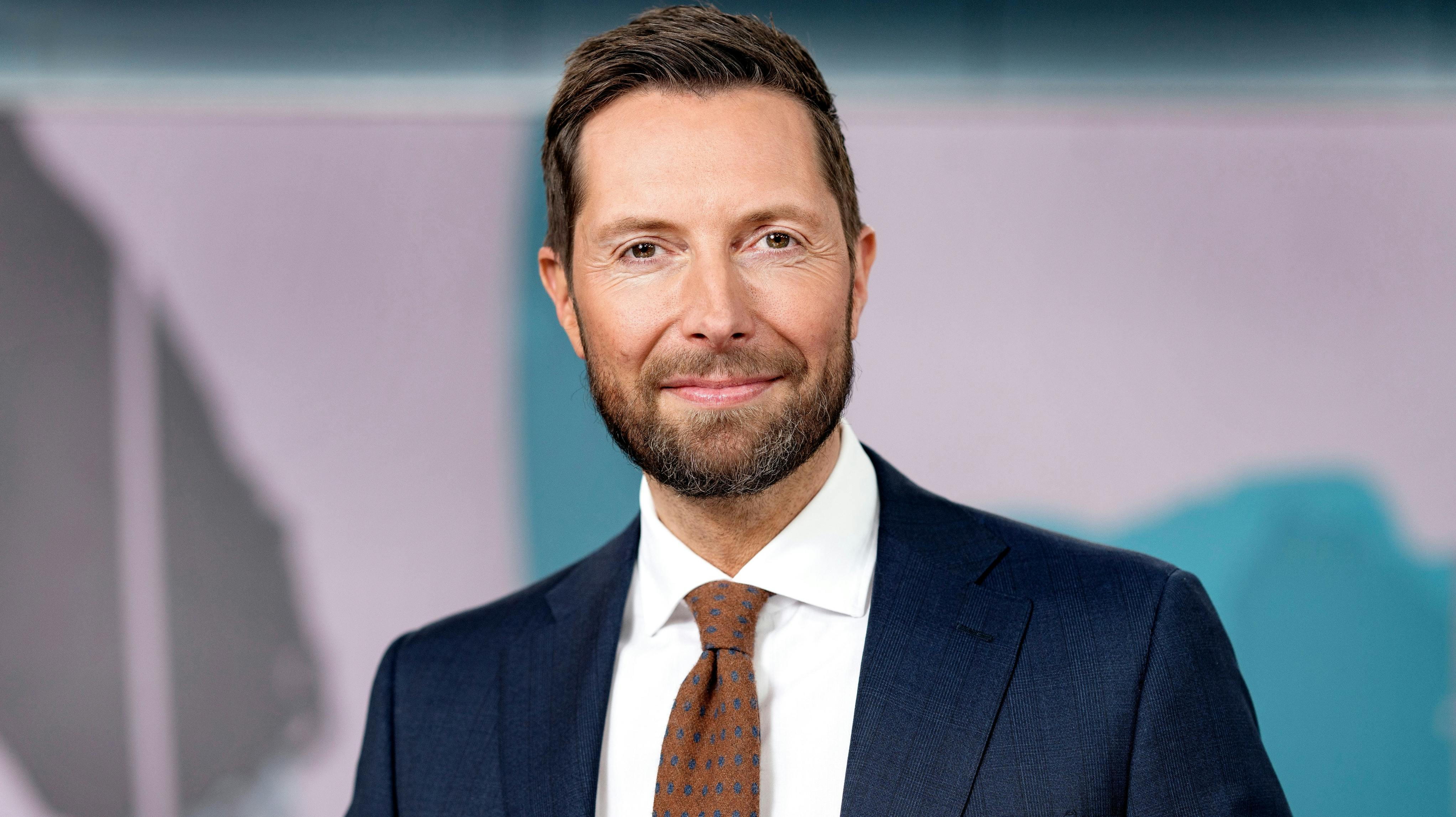 Kåre Quist som vært på TV Avisen.