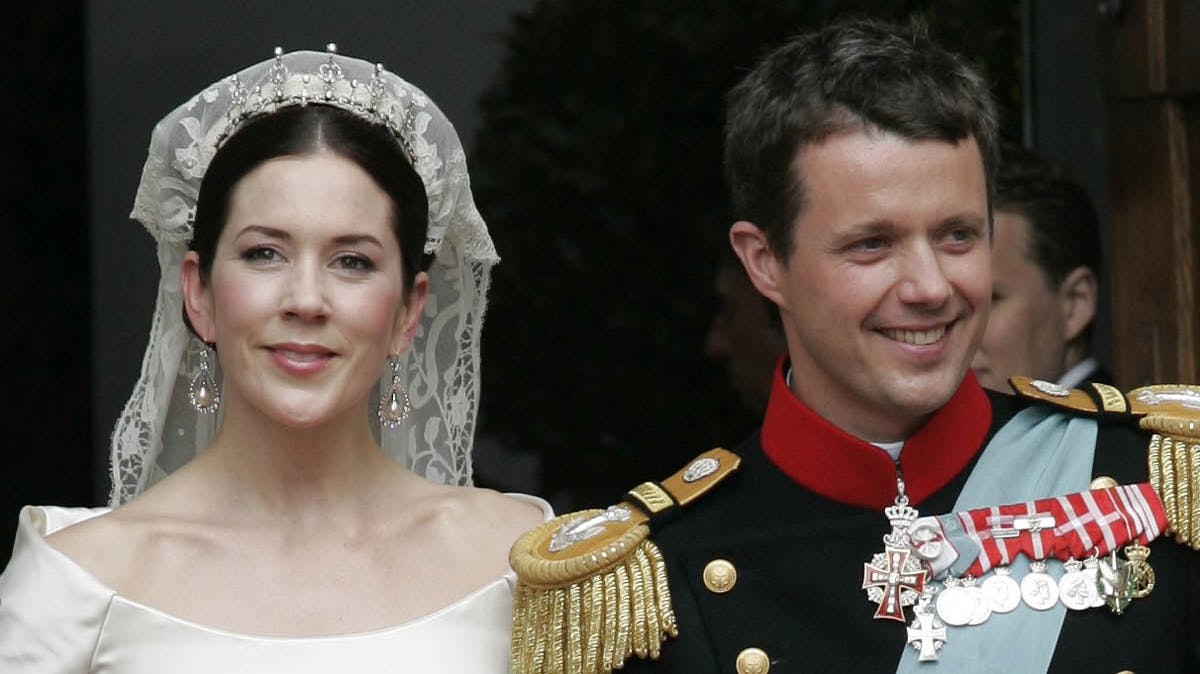 Mary og Frederik ved brylluppet i 2004.