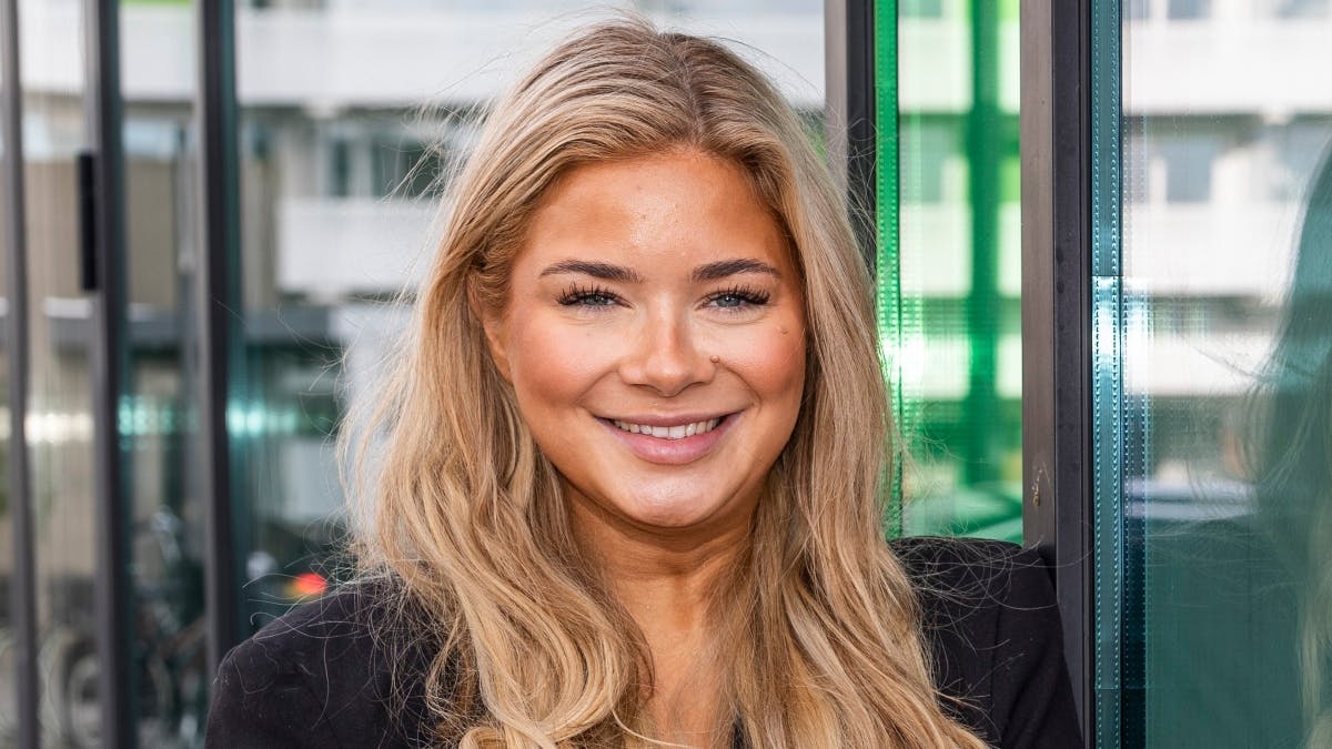 https://imgix.billedbladet.dk/2025-05-15/20250302-MR-Melodi-GrandPrix---Pressefotograf-Mikael-Rieck_79-2-%281%29.jpg