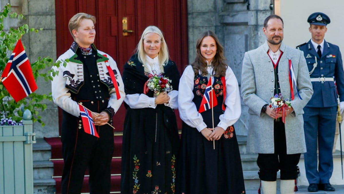 https://imgix.billedbladet.dk/2025-05-17/MixCollage-17-May-2025-01-07-PM-3746_0.jpg