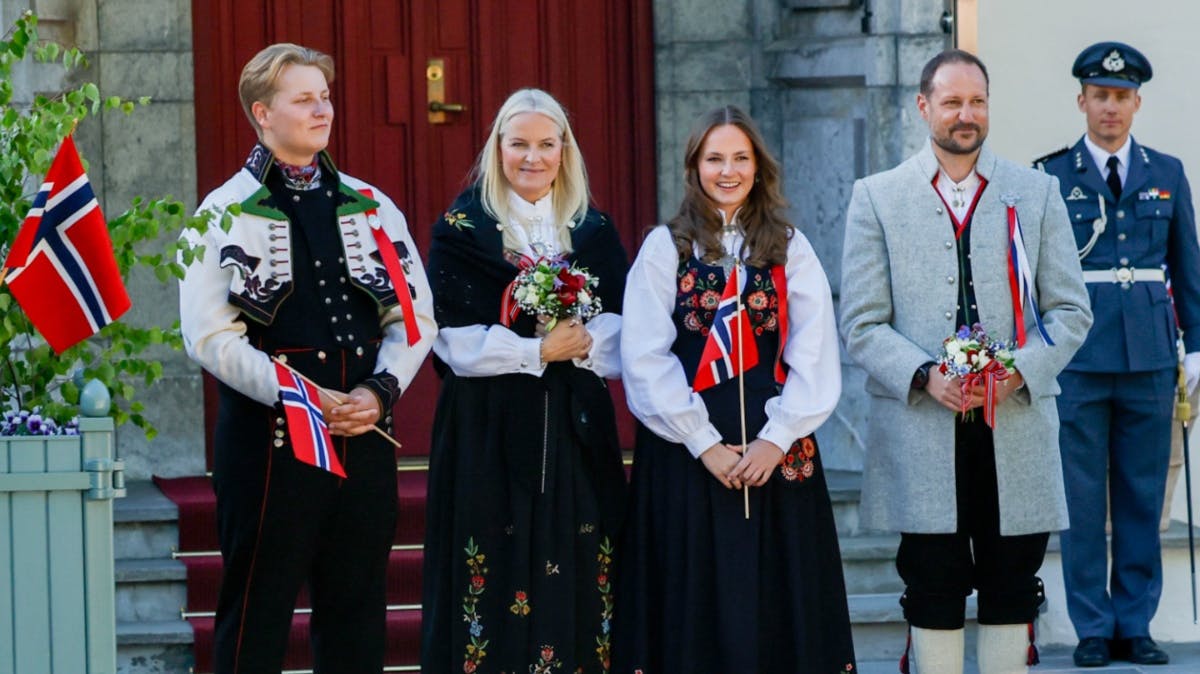 https://imgix.billedbladet.dk/2025-05-17/MixCollage-17-May-2025-01-07-PM-3746_0.jpg