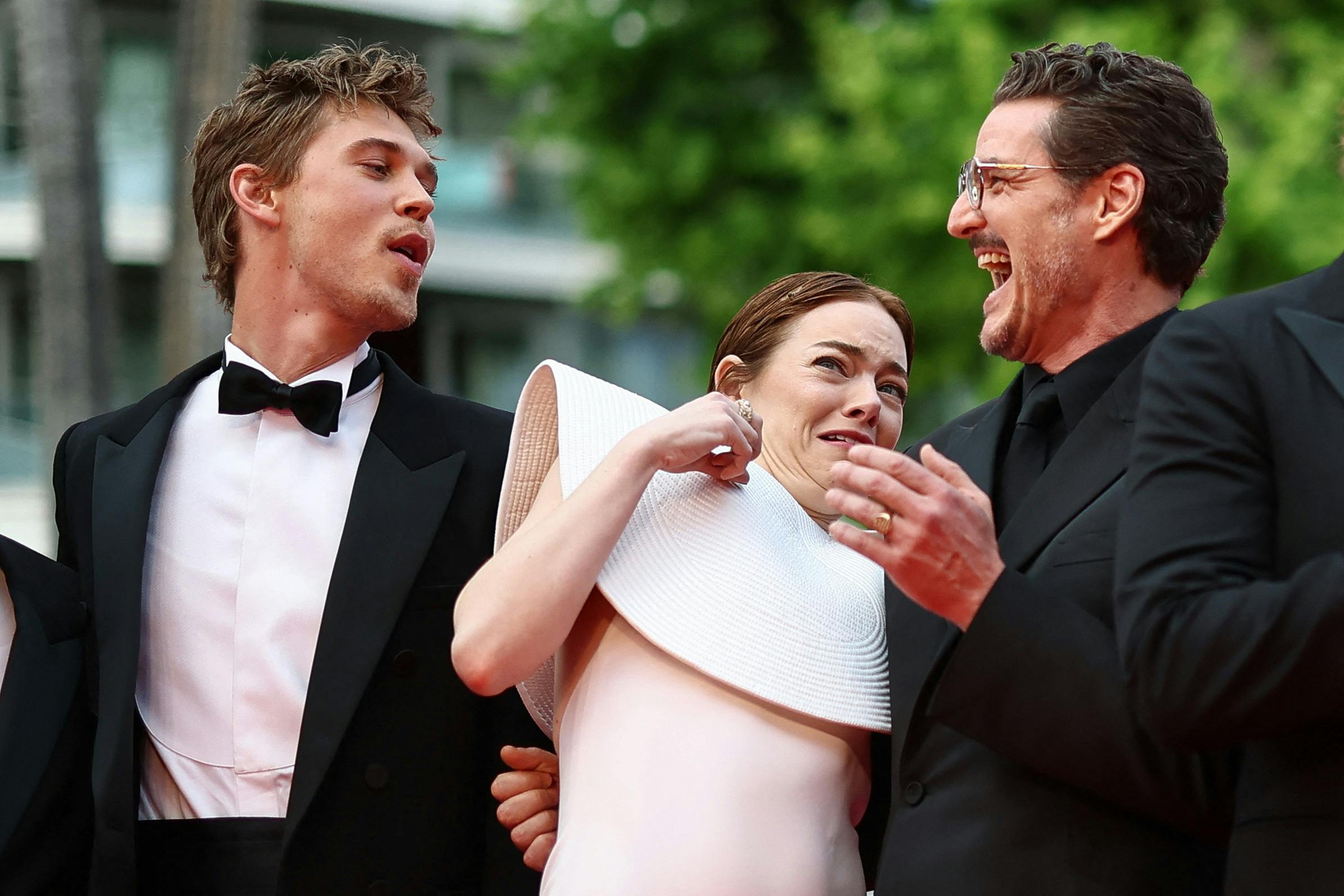 Emma Stones reaktion fik Pedro Pascal til at bryde ud i grin. 