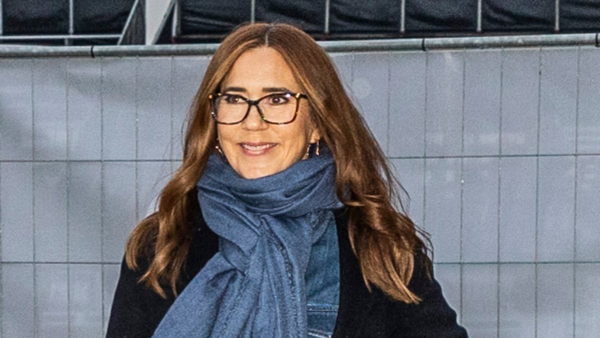 https://imgix.billedbladet.dk/2025-05-25/20250524-MR-Dronning-Mary---Pressefotograf-Mikael-Rieck_15-%281%29.jpg2_.jpg