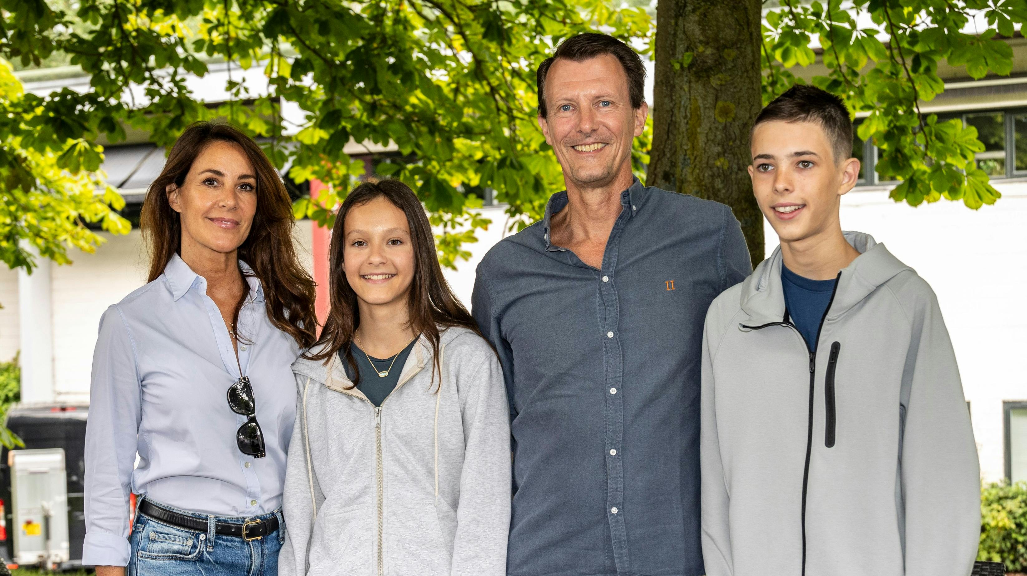 Prinsesse Marie, komtesse Athena, prins Joachim og grev Henrik.