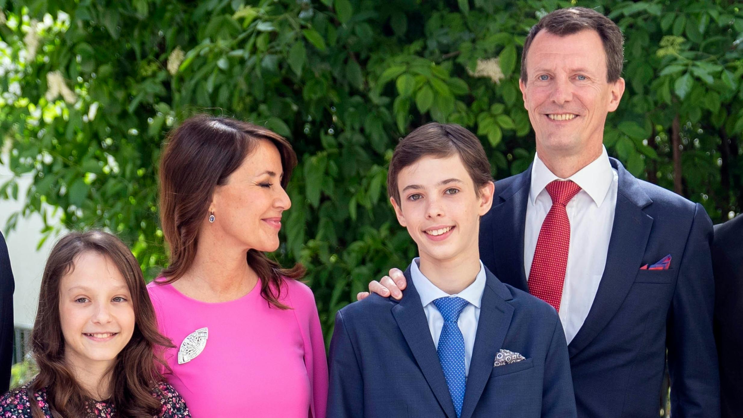 Komtesse Athena, prinsesse Marie, grev Henrik og prins Joachim. 