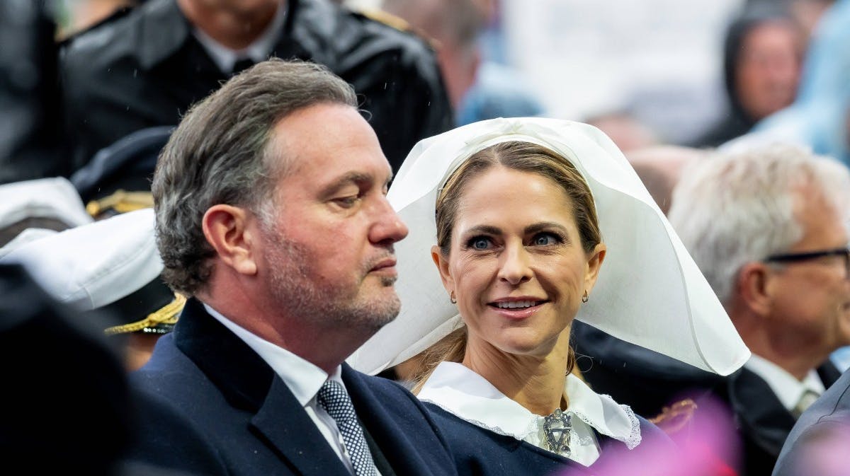 Chris O'Neill og prinsesse Madeleine til nationaldagsfejring 2025 på Skansen. 