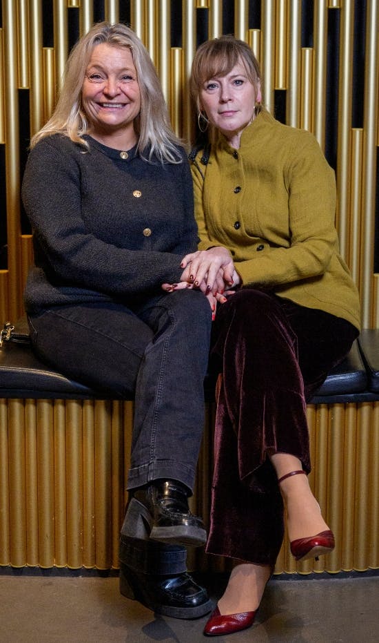Signe Lindkvist og Iben Hjejle.