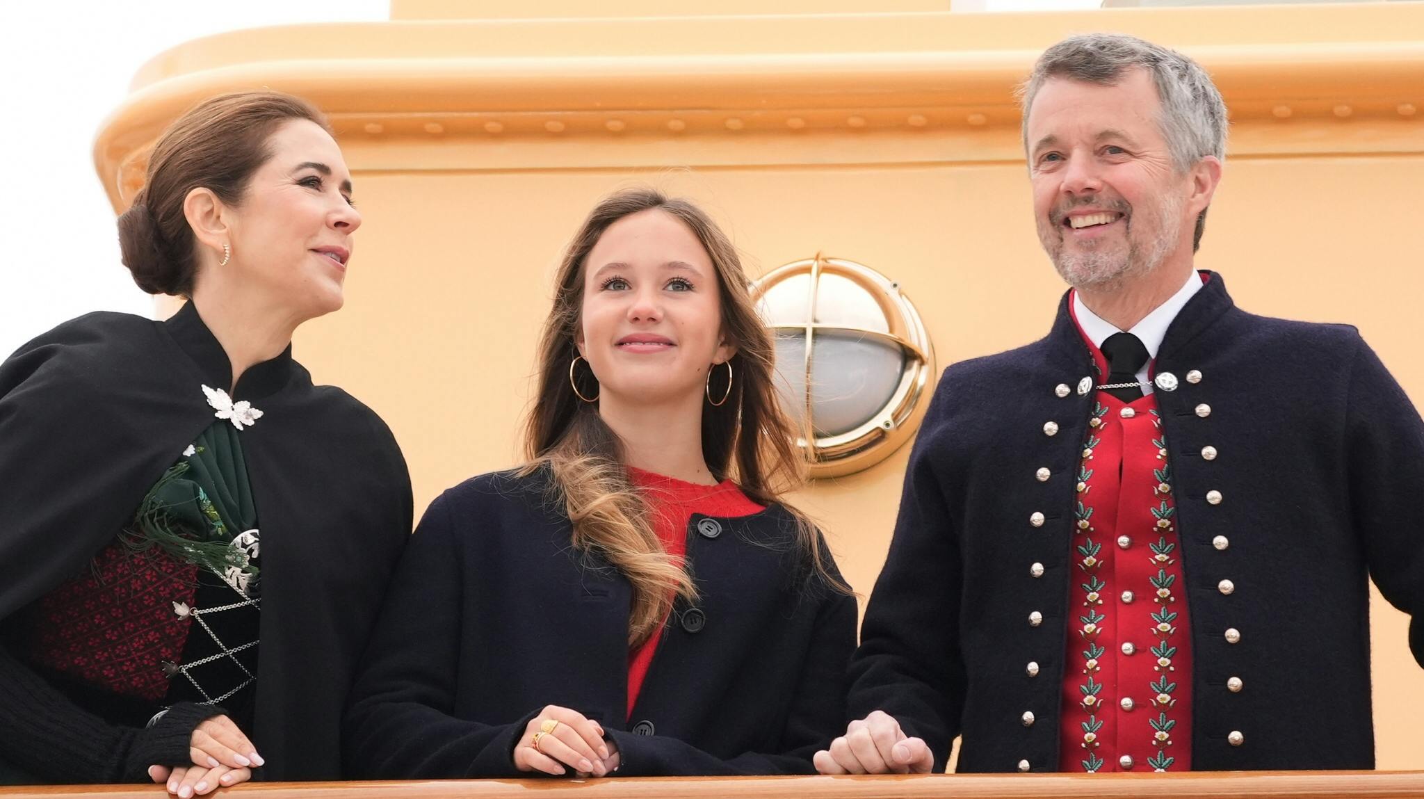 Dronning Mary, prinsesse Josephine og kong Frederik.