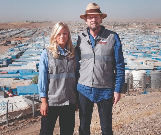 Jesper Christensen med datteren Lulu Betz.