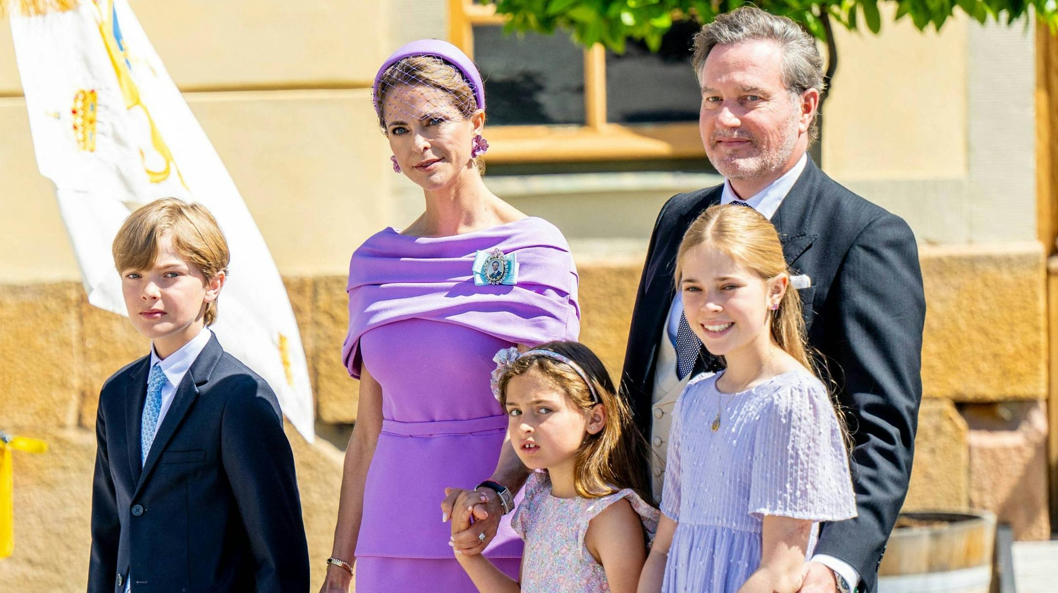 Prinsesse Madeleine og Chris O'Neill med børnene, Nicholas, Adrienne og Leonore. 