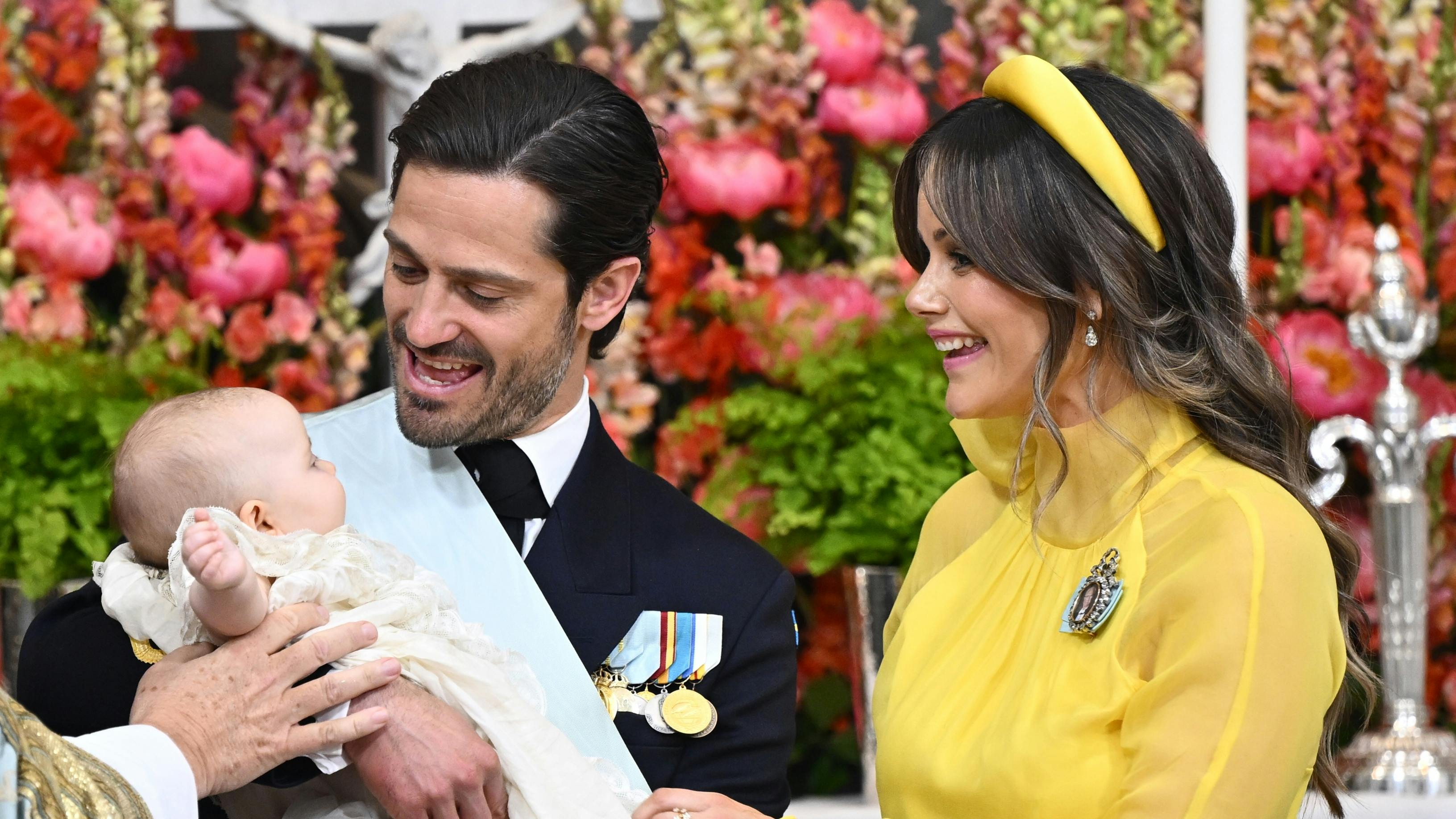 Pletskud fra kirken: Se alle billederne fra prinsesse Ines' barnedåb