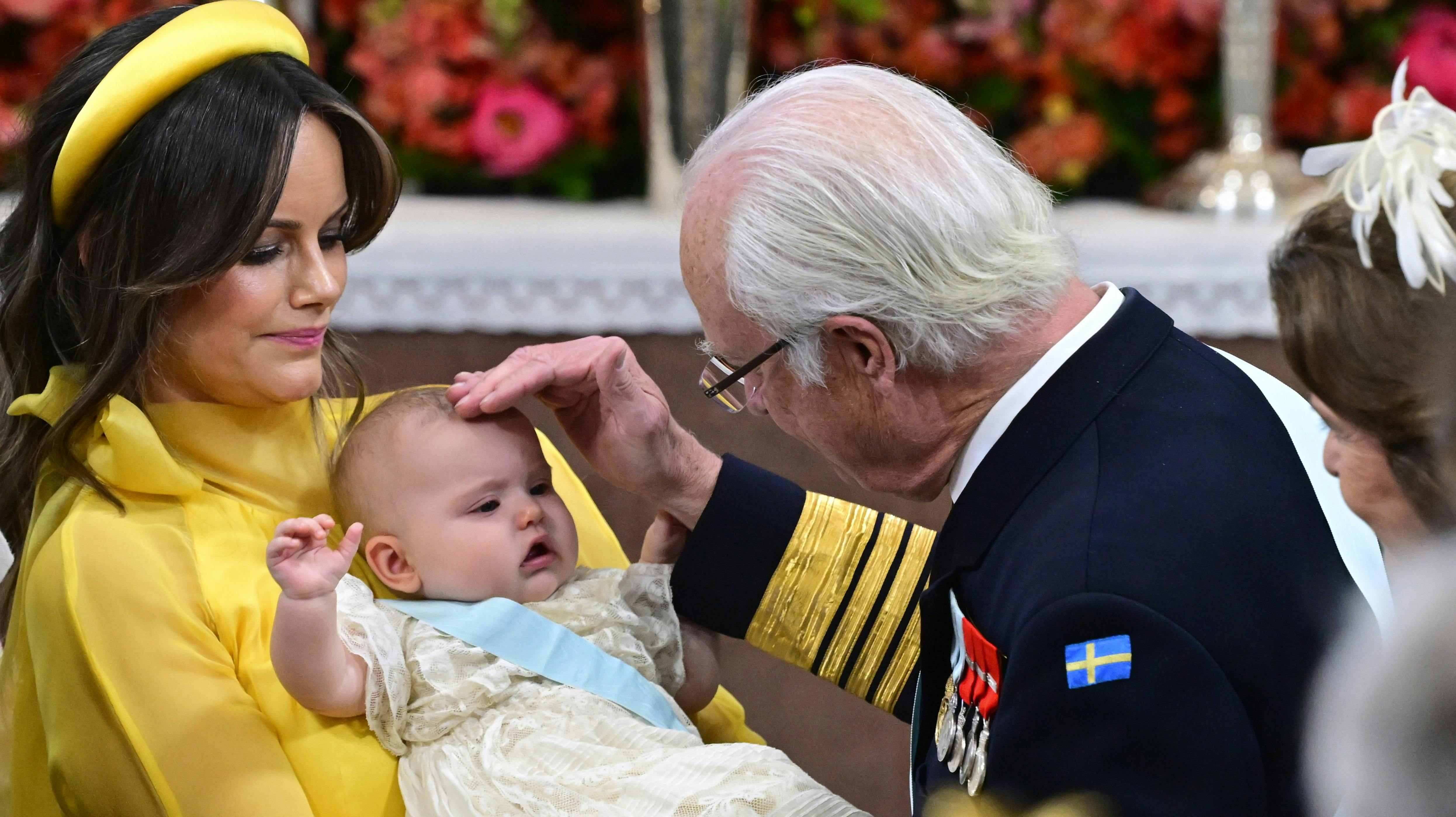 Prinsesse Sofia, prinsesse Ines og kong Carl Gustaf.