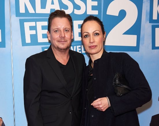 Anders W. Berthelsen med sin kone, Christina Pind.