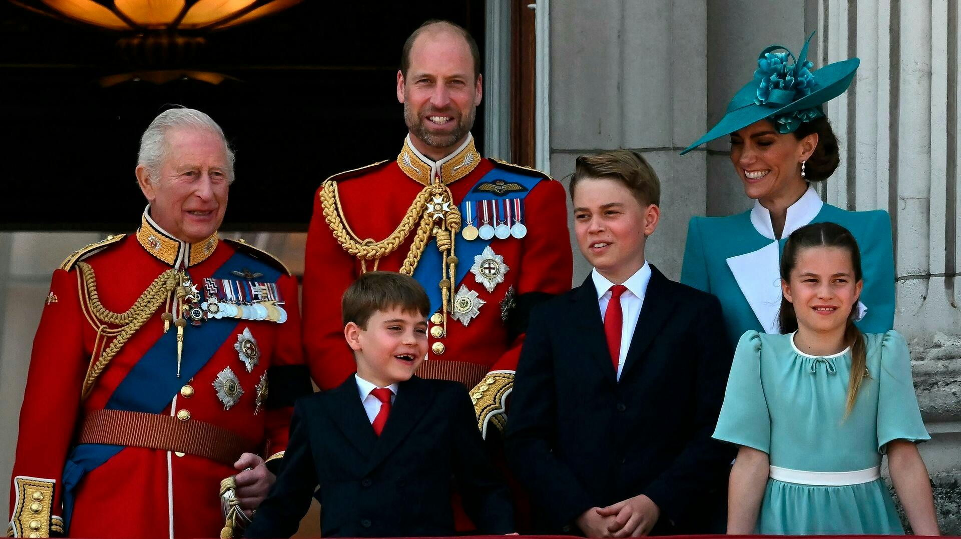 Den britiske kongefamilie ved "Trooping the Colour"