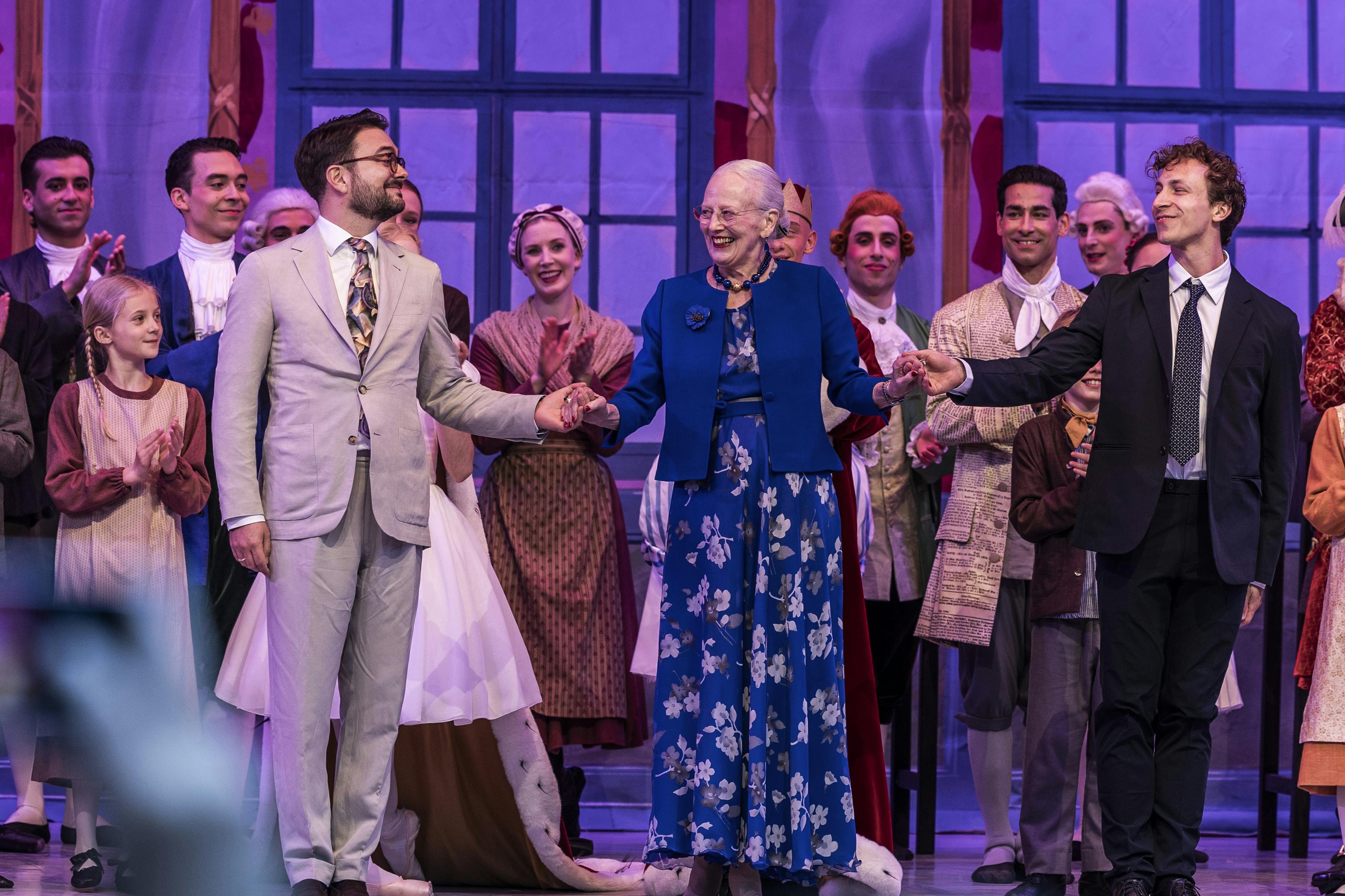 Dronning Margrethe på scenen sidste år. Mon det gentager sig i år?