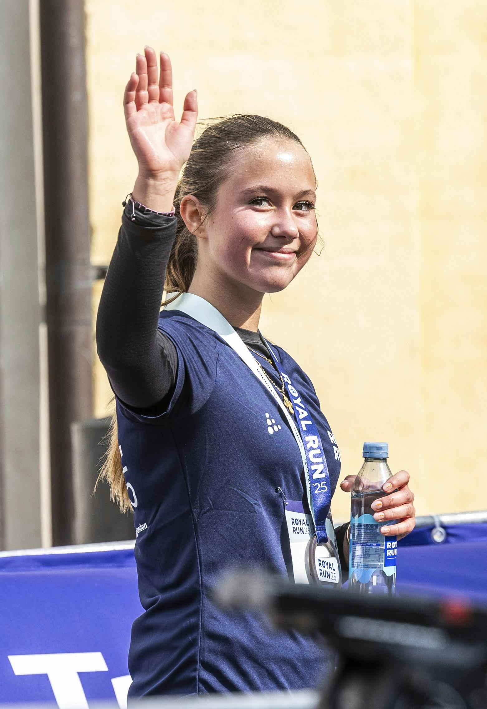 Prinsesse Josephine havde også overskud til at hilse på de mange fremmødte.