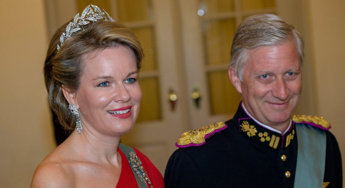 Dronning Mathilde og kong Philippe i Drabantsalen på Christiansborg Slot i 2018.