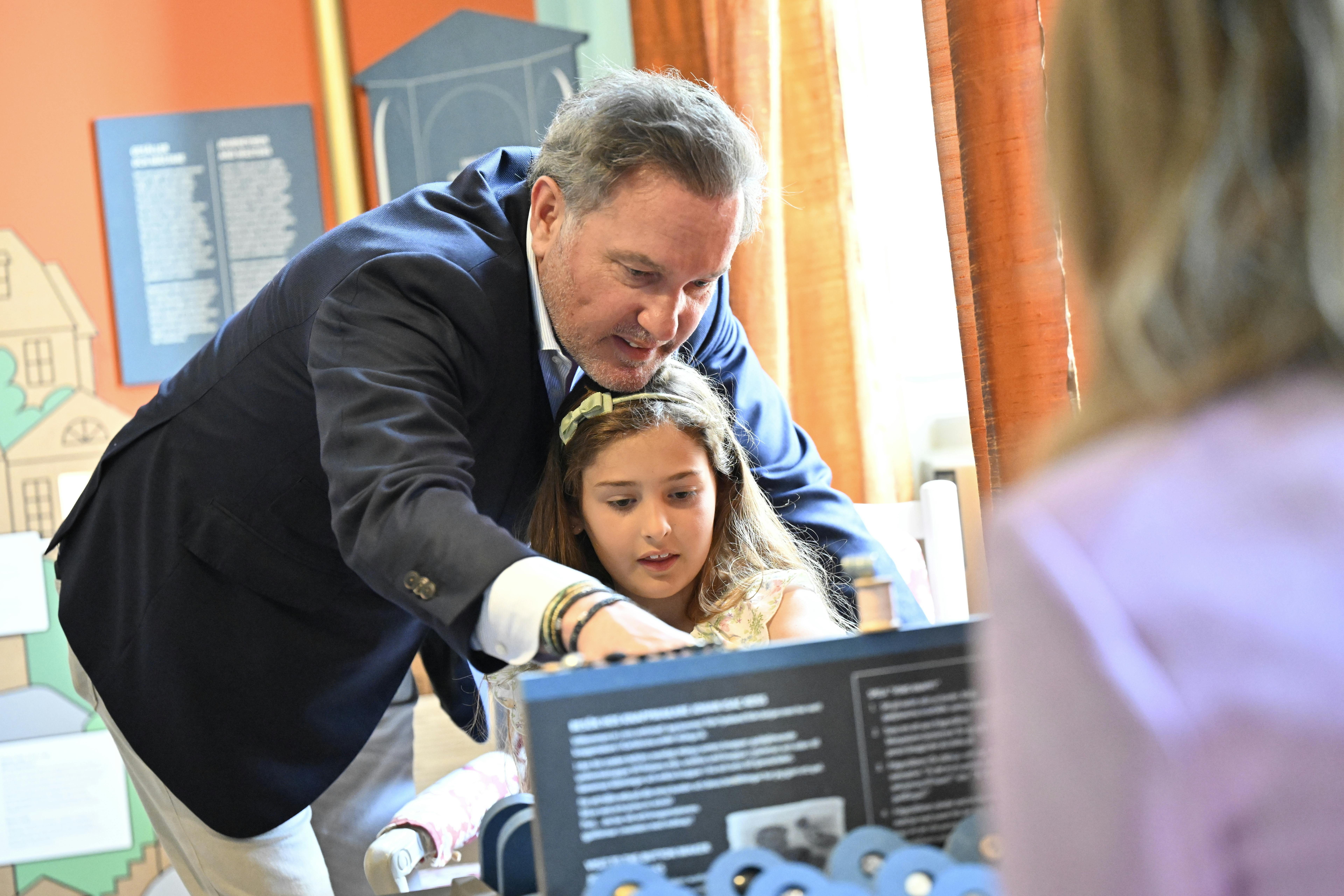 The Duchess of Blekinge, Adrienne of Sweden arrives at the inauguration of her christening gift at Blekinge Museum in Karlskrona, Sweden, on June 18, 2025 together with her parents Princess Madeleine and Mr. Christopher O'Neill. Photo: Johan Nilsson / TT / Code 50090