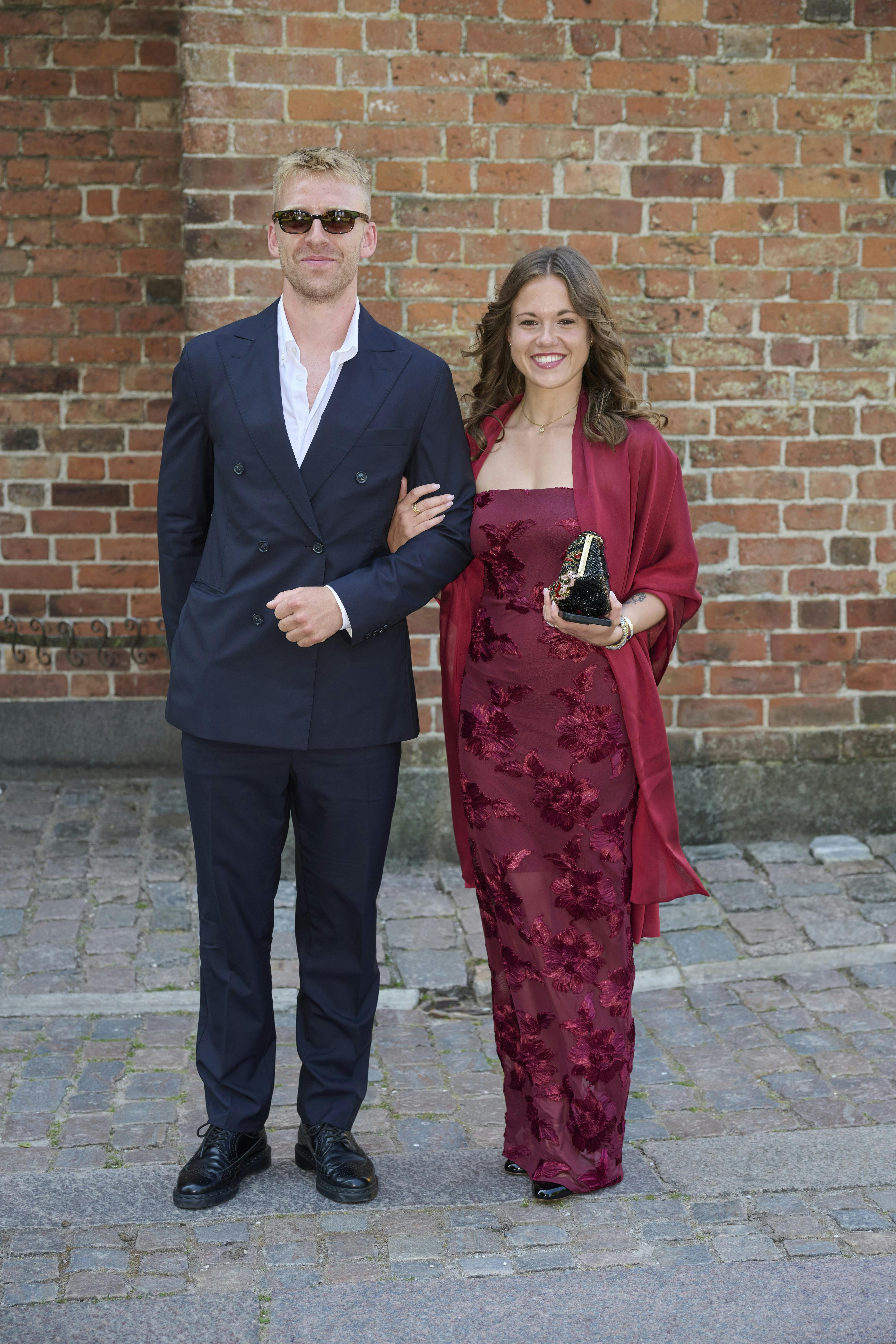 Opgavebeskrivelse: Nicolai Zobel bryllupSted: Maribo Domkirke, MariboFotograf: Lars H. LaursenJournalist: Marianne SingerDato: 2025.06.21