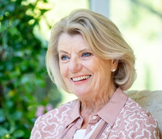 Anne Laxholm.
