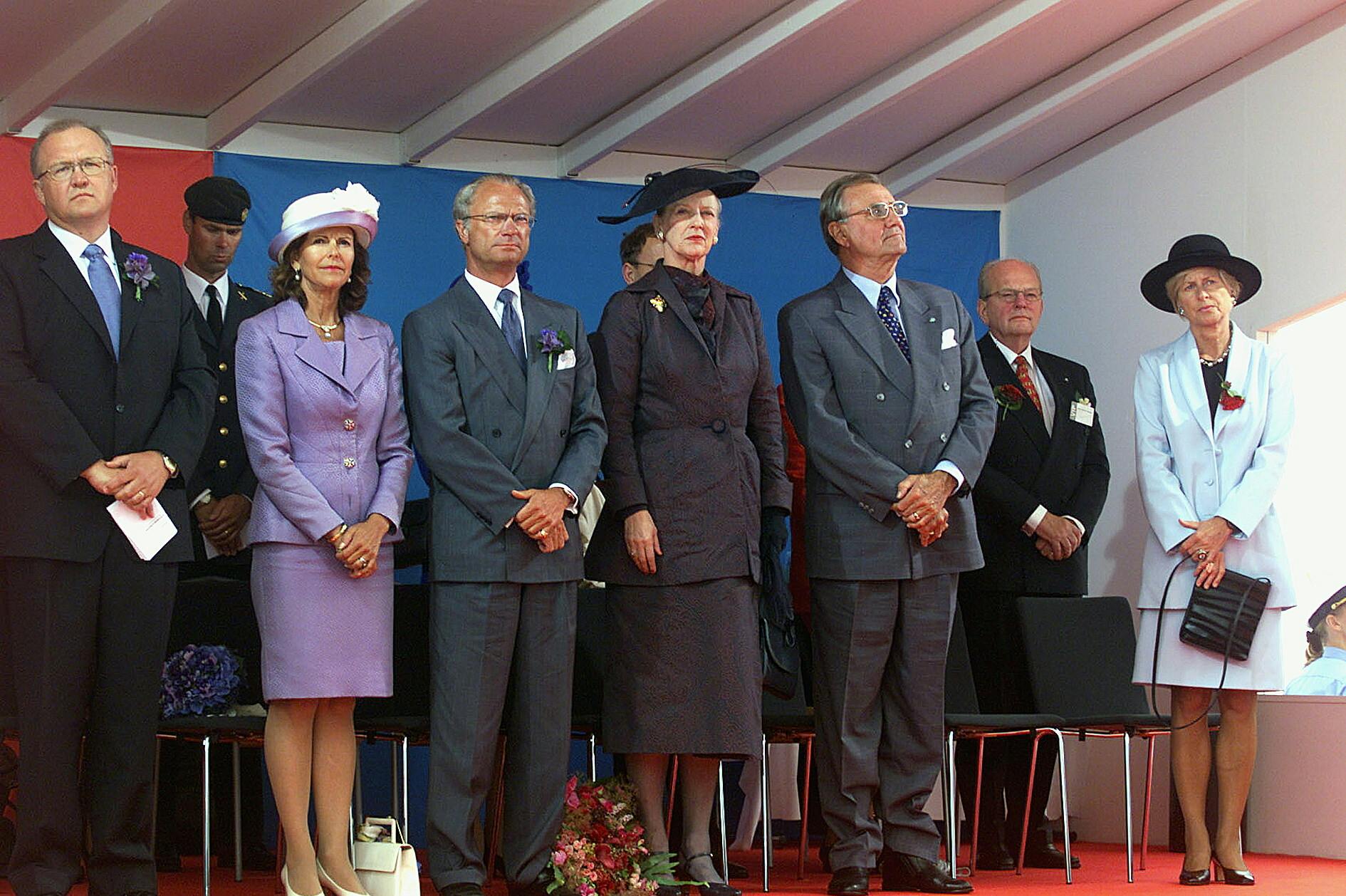 Dert svenske og danske regentpar ved indvielsen af Øresundsbron i 2000.