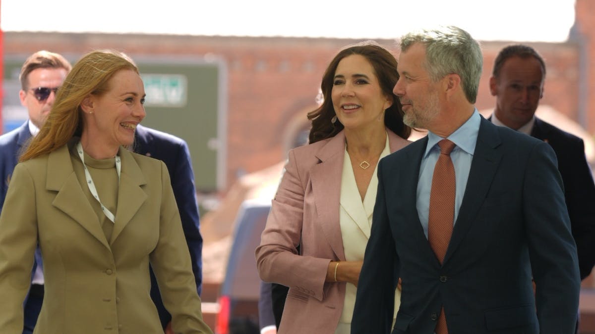 Kong Frederik og dronning Mary blev budt godt velkommen i Aarhus