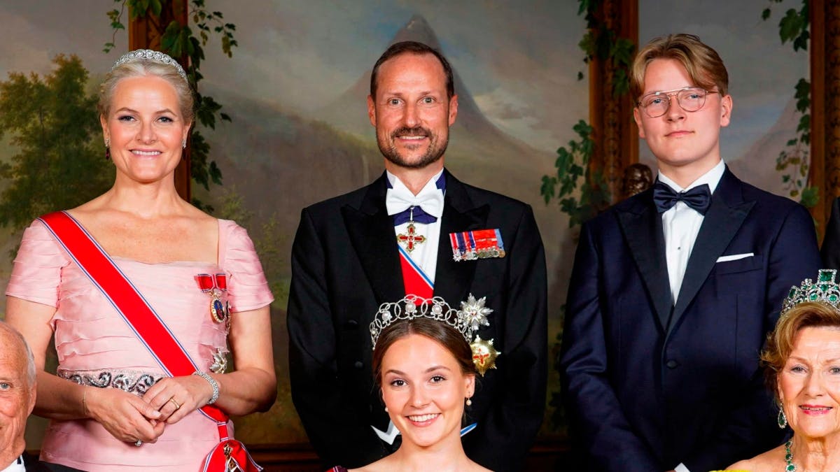Kronprinsesse Mette-Marit, kronprins Haakon og prins Sverre Magnus