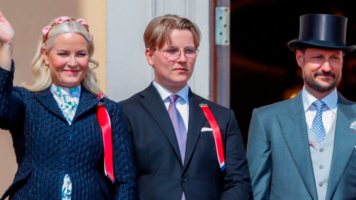 Kronprinsesse Mette-Marit, prins Sverre Magnus og kronprins Haakon