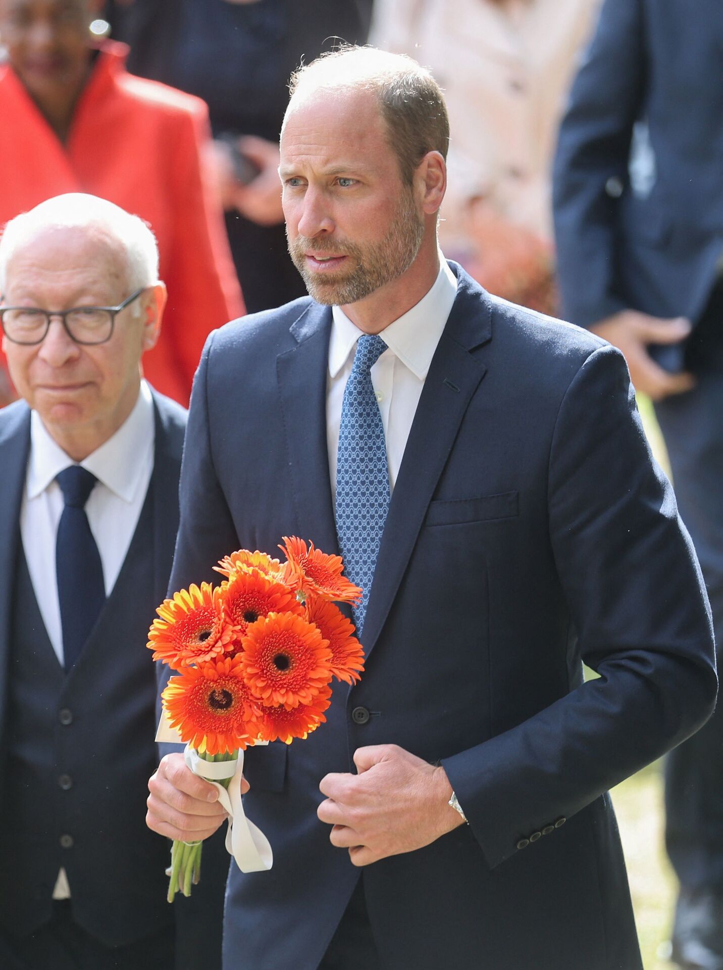 Prins William lagde en buket.