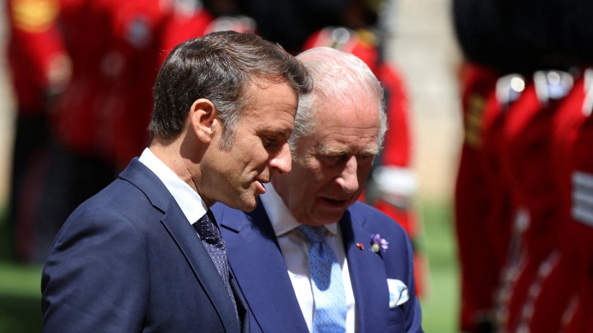 Præsident Emmanuel Macron og kong Charles.
