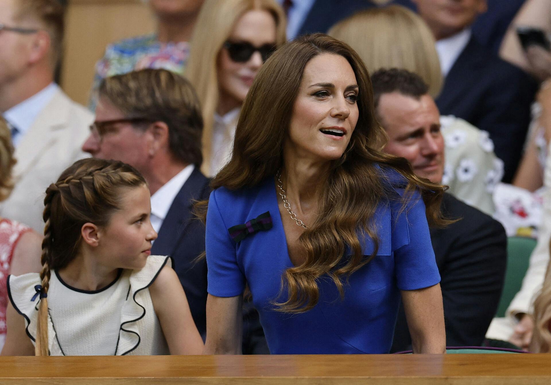 Prinsesse Charlotte og prinsesse Kate til Wimbledon.