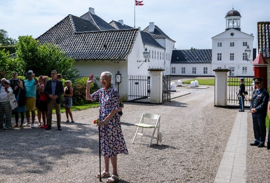 Dronning Margrethe ved Graasten Slot.