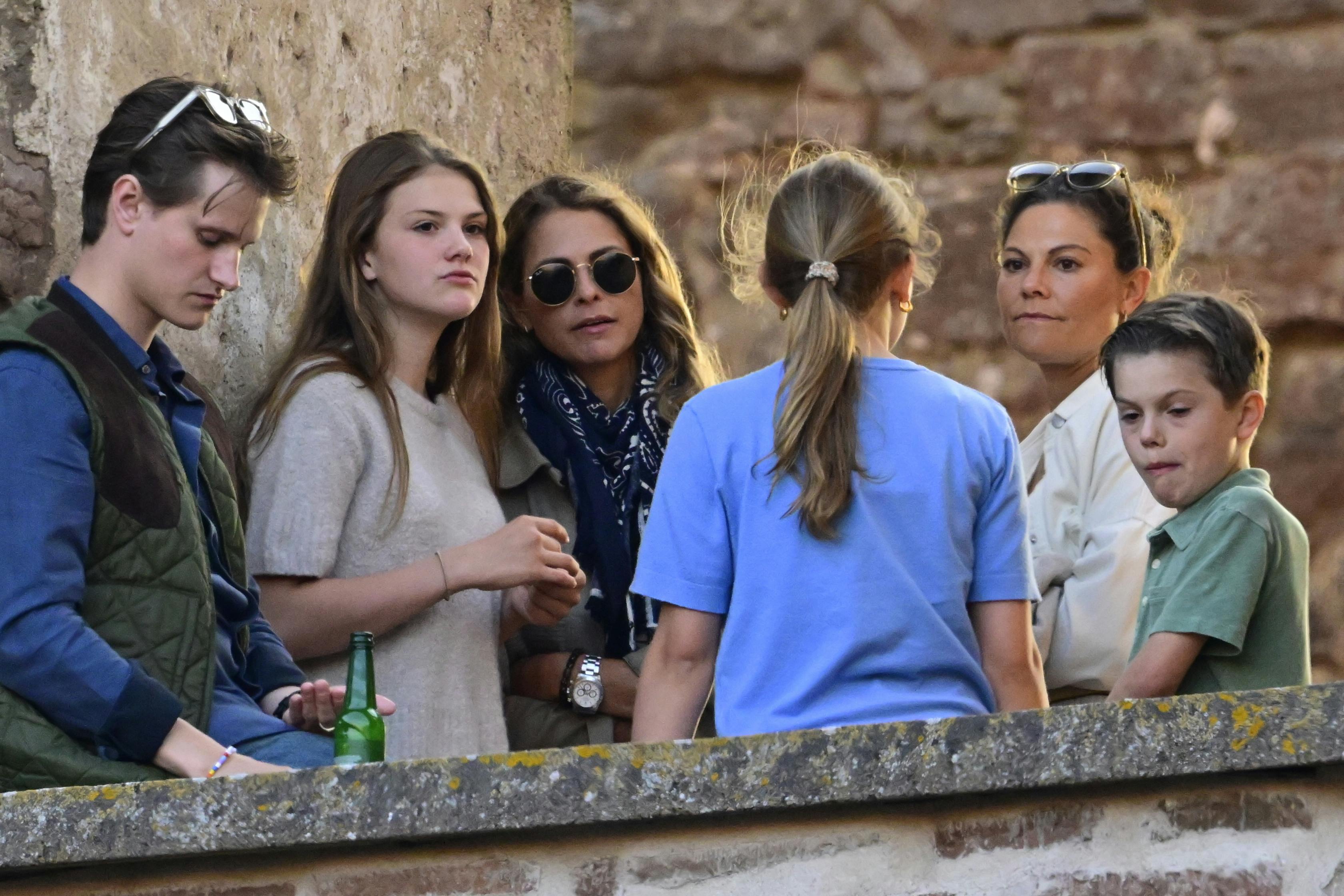 BORGHOLM, SWEDEN 20250717 Léopold Sommerlath, Princess Estelle, Princess Madeleine, Crown Princess Victoria and Prince Oscar on site when Laleh performs at Solliden Sessions in the Borgholm castle ruins on Öland on Thursday evening. Photo: Jonas Ekströmer / TT / Code 10030