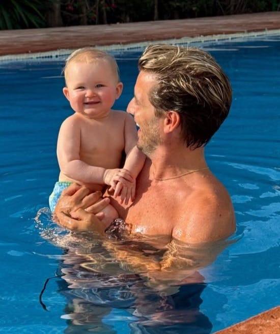 Frederik Haun med Nora.
