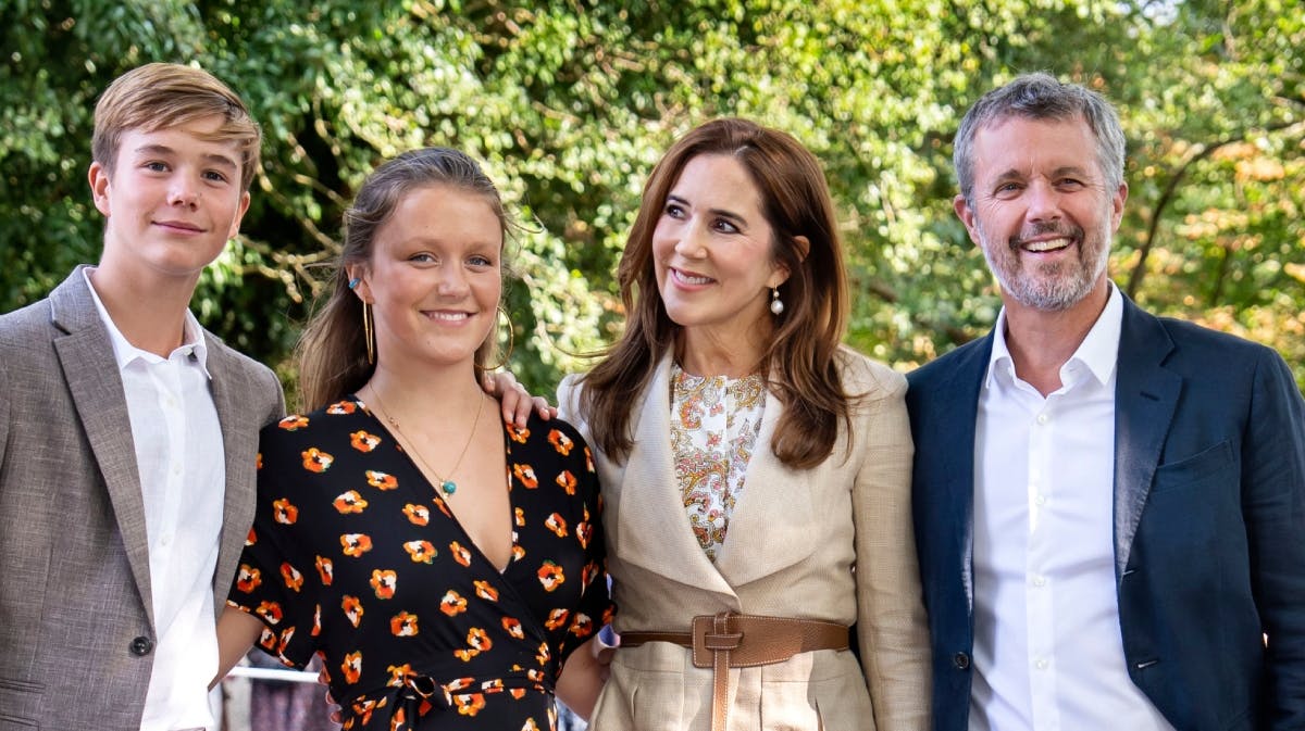 Prins Vincent, prinsesse Isabella, dronning Mary og kong Frederik.