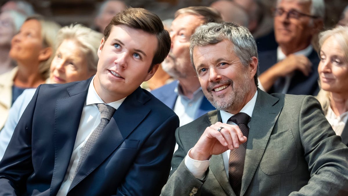 Kronprins Christian og kong Frederik. 
