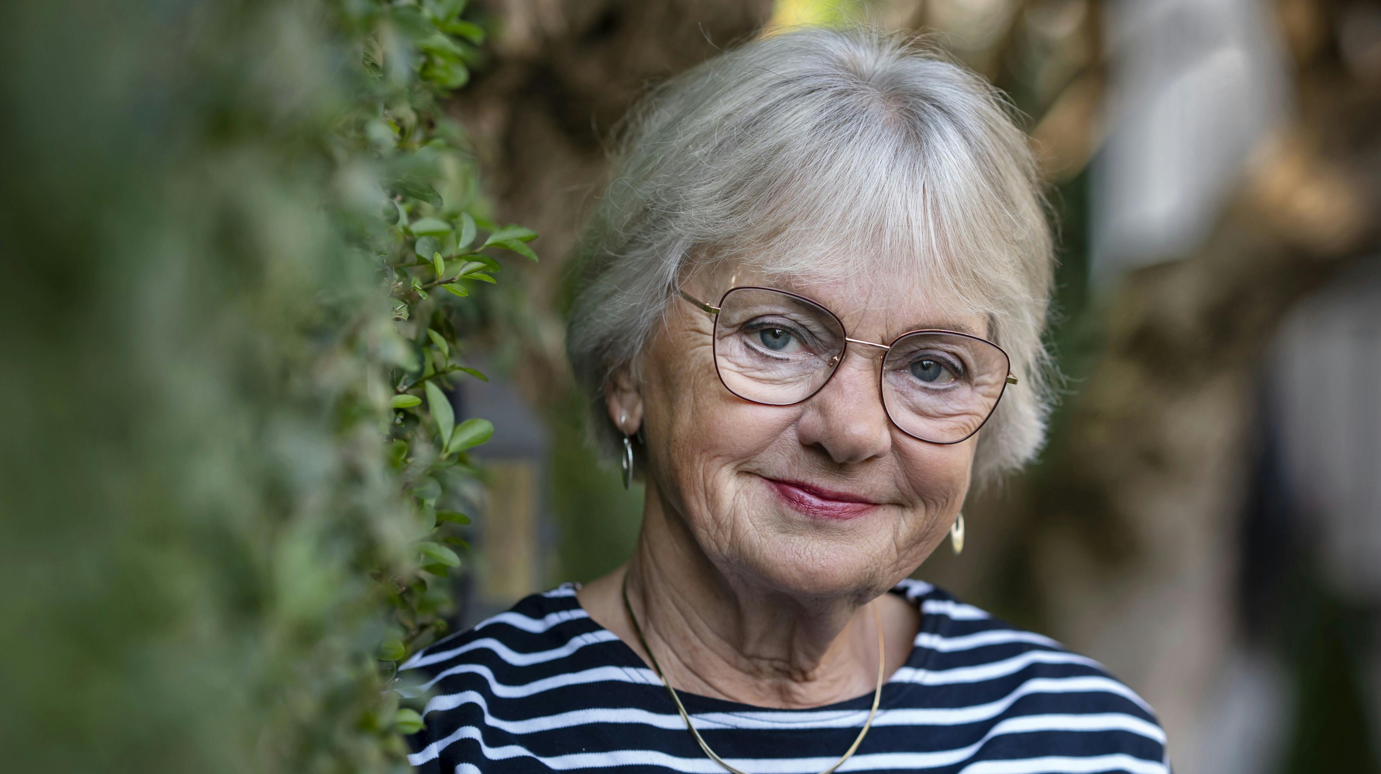 OPGAVE: Interview med Pia KjærsgaardSTED: Kærmindevej 31 i GentofteJOURNALIST: Charlotte MathiesenFOTOGRAF: © Hanne Juul/ Aller Foto & VideoDATO: 20240918