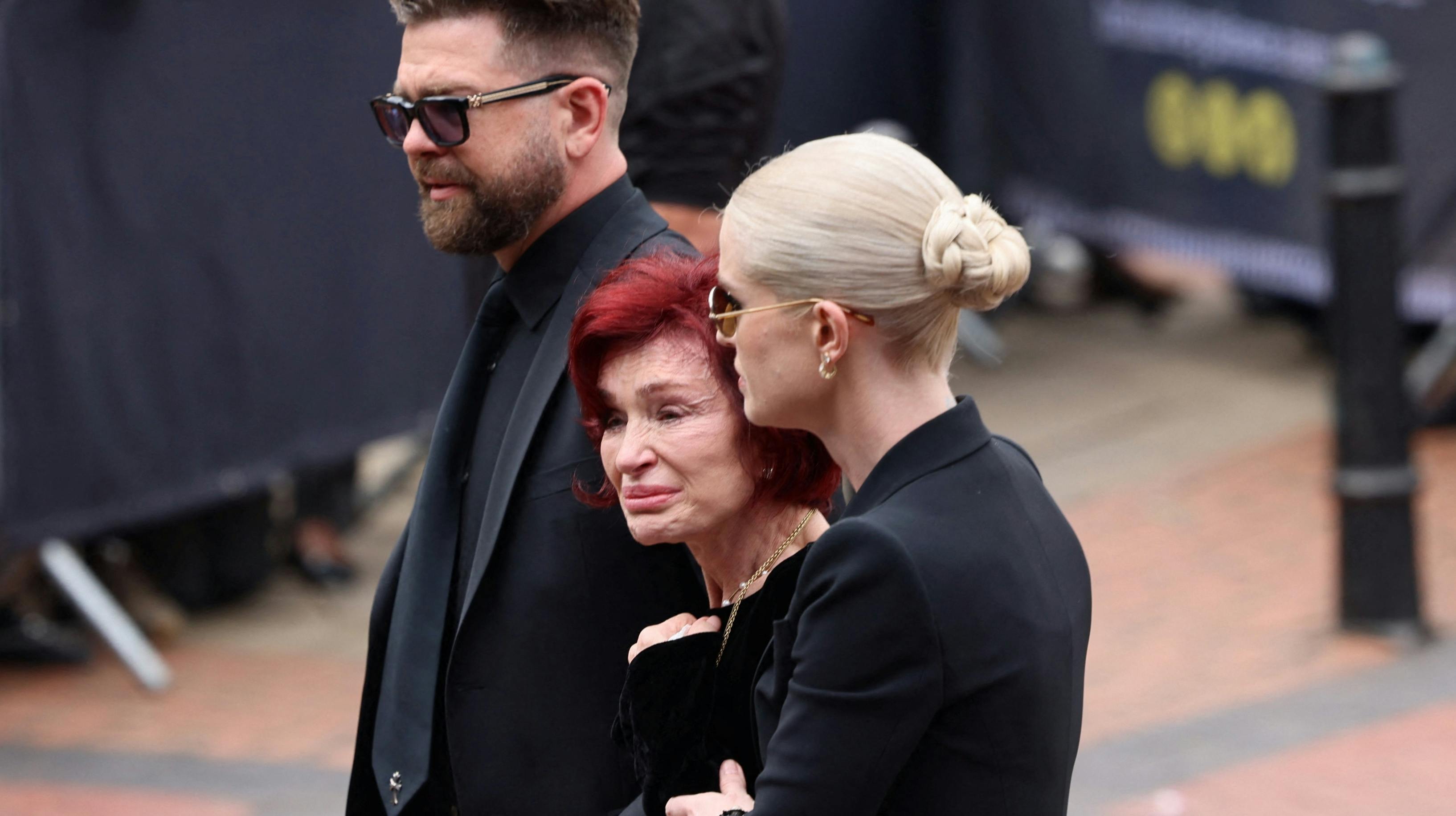 Sharon Osbourne med børnene Jack og Kelly.