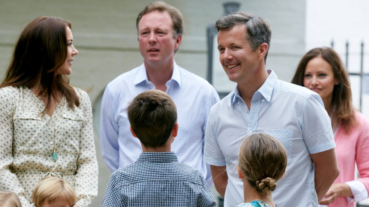 Fætrene kong Frederik og prins Gustav med deres hustruer på Graasten Slot i 2016. 