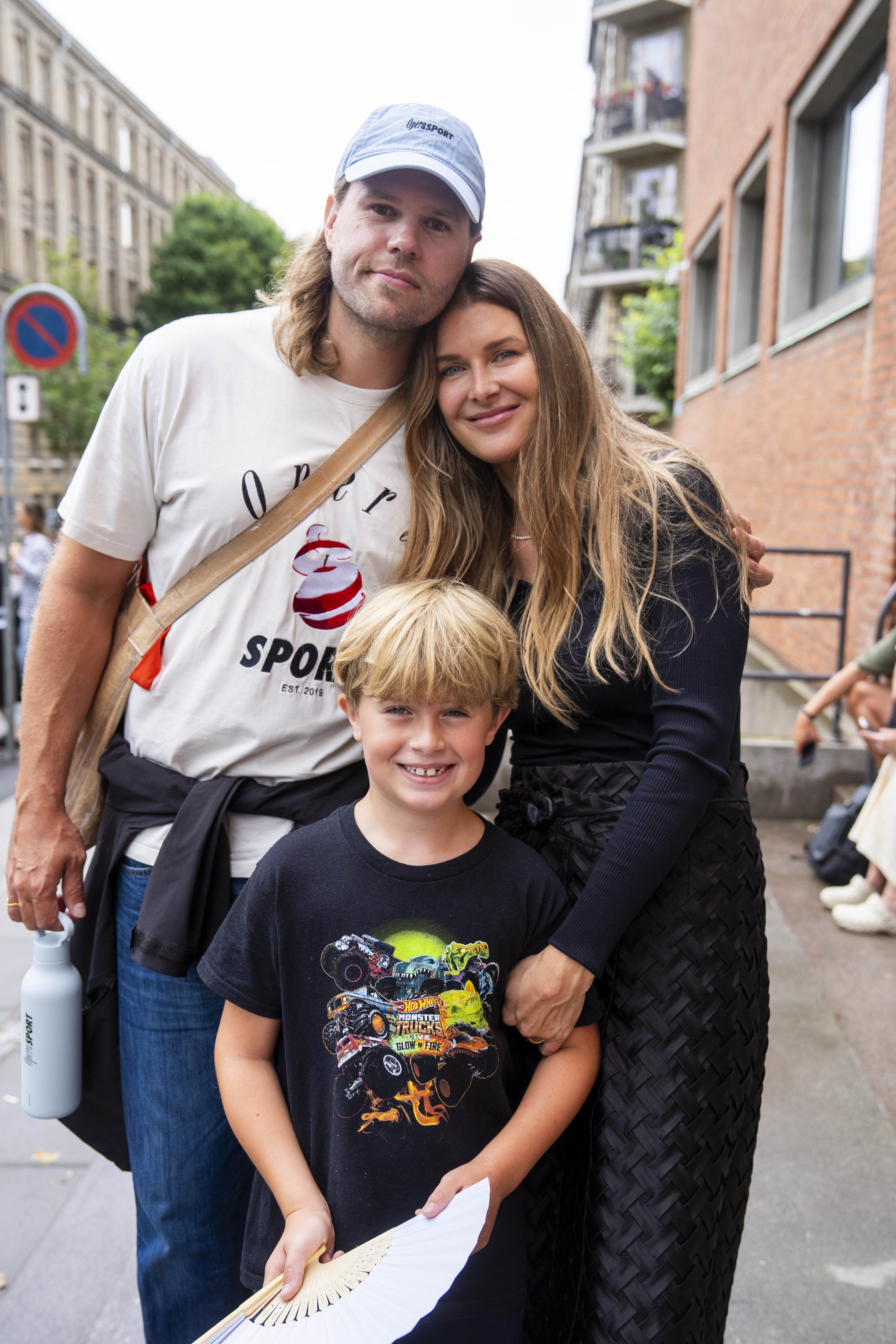 mikkel-hansen-st-tter-k-rligt-op-om-sin-hustru-jeg-er-vildt-stolt