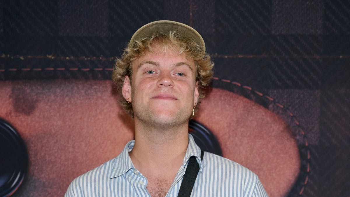 Hjalmer Larsen.