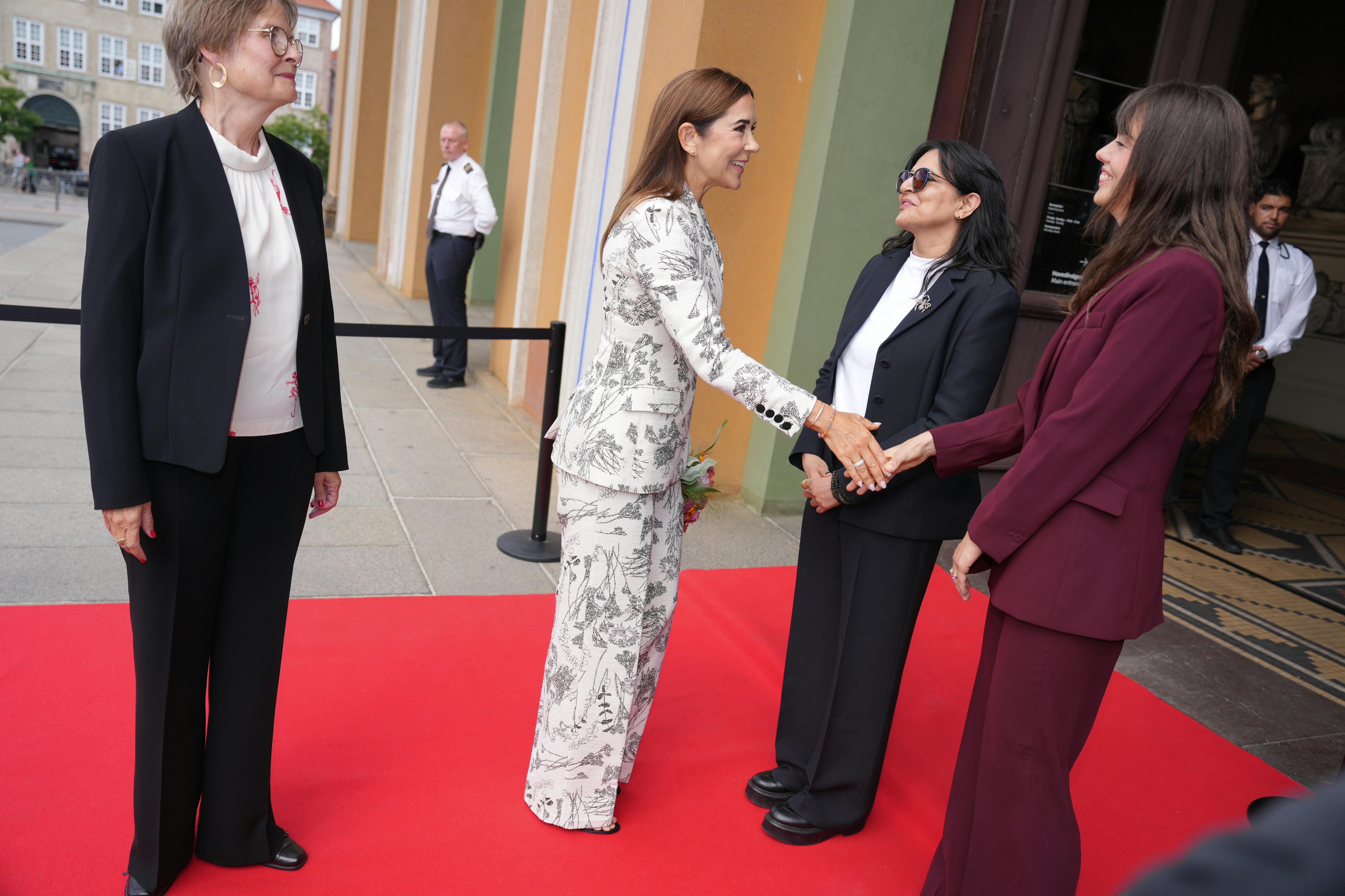 https://imgix.billedbladet.dk/2025-08-23/20250822-140209-L-5616x3744ma.jpg